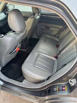 Chrysler 300C - 5