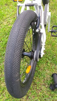 Velice Lehké Dětské kolo EARLY RIDER BELTER 16" 8/2023 můžu - 5