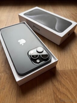 Apple iPhone 15 Pro Max 256GB černý - 5