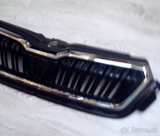 MASKA GRILL ŠKODA KAMIQ rs vrs mrizka LACK CHROM - 5