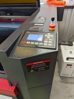 150wattový CO2 laserový řezací a gravírovací stroj Boss Lase - 5