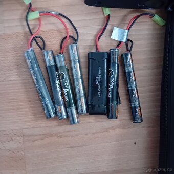 Prodám zbytky z airsoft vybavy - 5