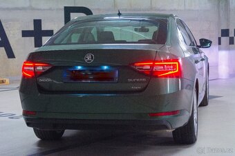 ŠKODA Superb 3 v krásné a jedinečné zelené barvě - 5