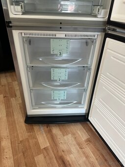 Lednice s mrazákem Liebherr (110) BioFresh - 5