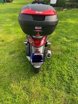 Piaggio Beverly 200 - 5