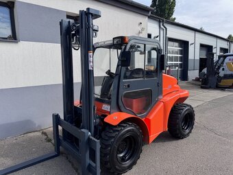 Terénní vozík vysokozdvižný MAST 3,3t 4WD 4x4 - 5