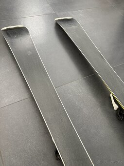 Dětské lyže HEAD Supershape 127 - 5