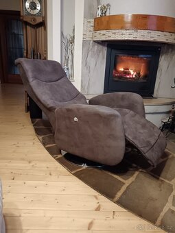 Otočné relaxační křeslo - 5
