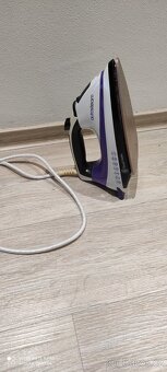 Napařovací žehlička Russell Hobbs - 5