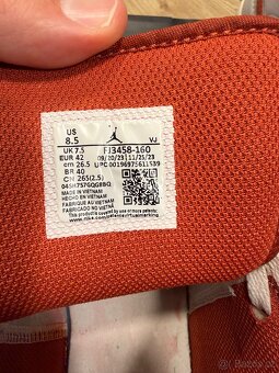 Nike Jordan 1 MID SE - 5