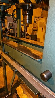 Hydraulický lis CDM80 - 5