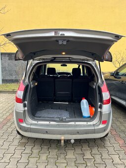 RENAULT MEGANE SCENIC 1,9 dci - 5