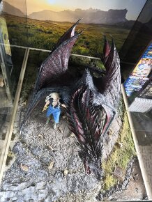 DROGON a Daenerys s LED vitrínou | ThreeZero 1/6 - 5