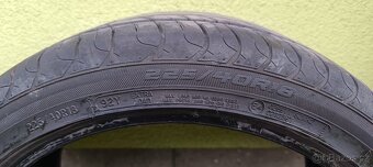 Prodám pneu 225/40 R18 - 5