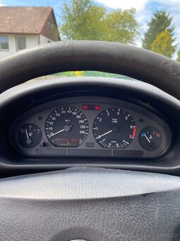 Bmw e36 316i sedan - 5