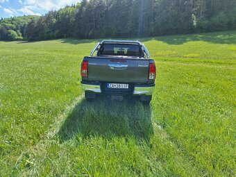 Predam toyota hilux - 5