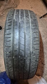 215/55 R18 95H - 5