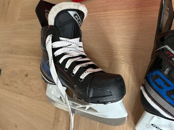 Brusle CCM FT680YT velikost 12 - 5