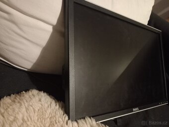 Monitor Dell 25palcu, funkcni - 5