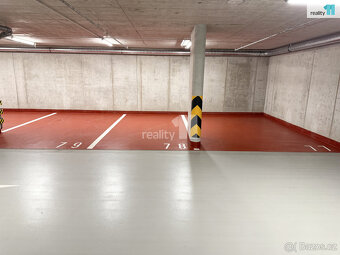 Pronájem garážového stání, 13 m², Zimova, Praha 4 - 5