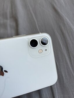 Apple iPhone 11 - 5