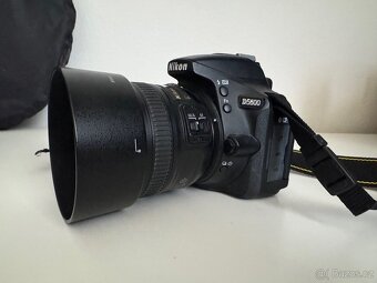 Nikon D5600 + 2 objektivy + příslušenství - 5