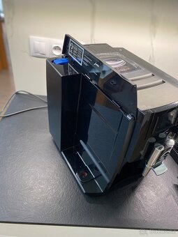 Švýcarský kávovar Jura E8 - 5