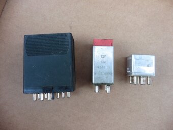 1. díly na Mercedes Benz 190 W201 - 5