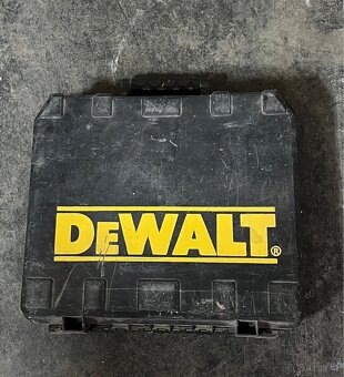 AKU vrtačka s příklepem DEWALT - 5