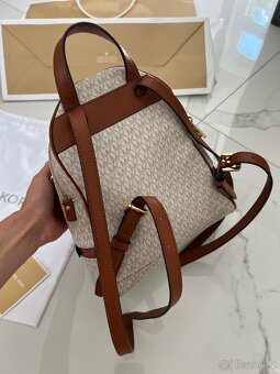 Michael Kors batoh Rhea - 5