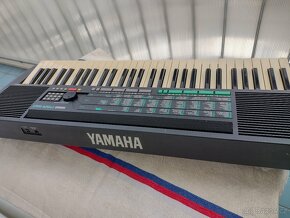 Yamaha PSR 150 - 5