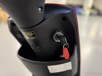 Elektrický skútr SUPER SOCO od 15 let, odpočet DPH - 5
