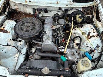 Motor w123 200D - 5