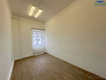 Pronájem kancelář 14 m2, společné zázemí 10 m2, ul. Vaničkov - 5