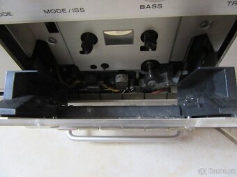 Nabízím radio Superscope CRS-3504n. Nekompletní. Chybí repro - 5