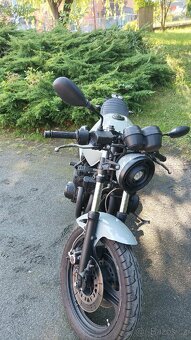 Kawasaki GPZ 750 _ café racer - 5