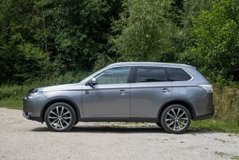 Mitsubishi Outlander 2.2 DI-D /Aj na splátky/ - 5
