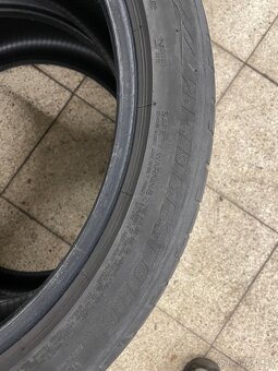 235 40 R19 96W Bridgestone Potenza S001 - 5