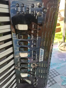 Roland fr-4x ,elektronický akordeon - 5