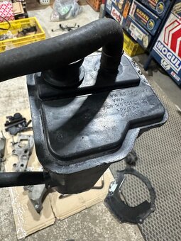 Díly pro motor 2.0 Tfsi AXX BWA - 5