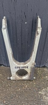 Kawasaki GPZ500 S - 5