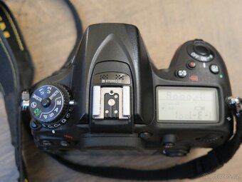 Nikon D7200 tělo - 5