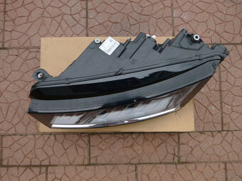 Škoda Octavia 4 originál světlo lampa full led 5E4941015A - 5