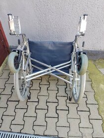 Prodám mechanický invalidní zesílený vozík - 5
