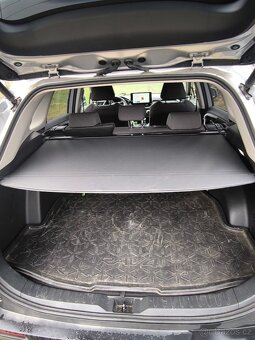 Toyota RAV4 Hybrid 4x4 - 5