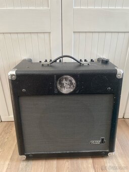 Sedmistrunná kytara ESP + kombo Behringer Vintager - 5