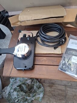 Lodní motor Tohatsu MFS30B (30HP) + nová plynová páka - 5