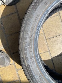 Pneu 245/45r19 - 5