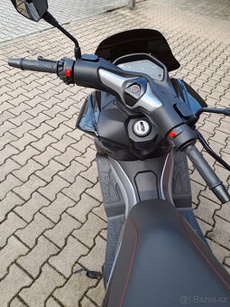 MALAGITI Madison 125 ABS TORO BLACK - 5