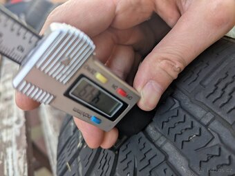 Nokian WR A4 XL 205/45 R17 88V - 5